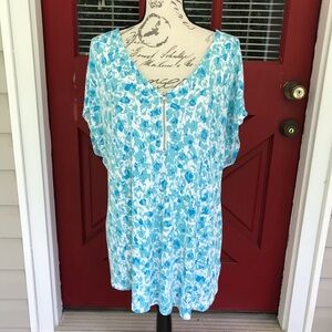 Tahari Women’s Short Sleeved V-neck Turquoise Blue White Print Zip Accent Top 1X